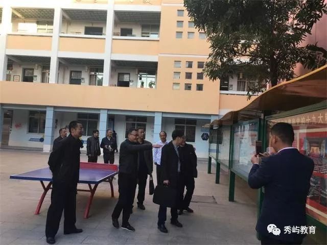 东陵区小学领导层变动及其影响力概览